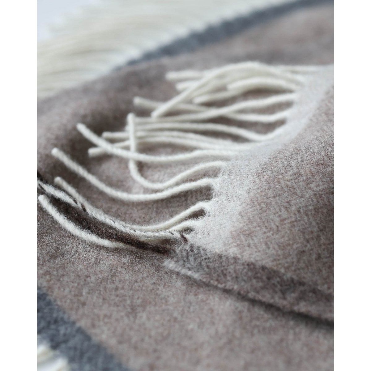 Merino kasjmier plaid Milano bruin 140x200 – luxe zachte deken | Woonware