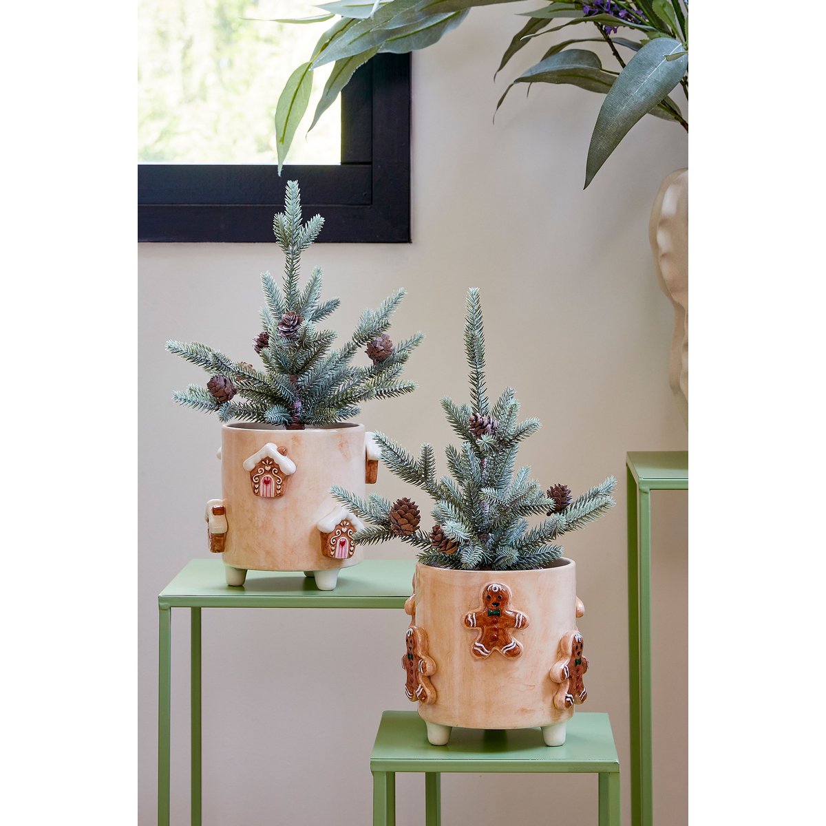 Bloempot off-white Ø17 cm dolomiet peperkoekmannetjes kerstdecoratie Woonware