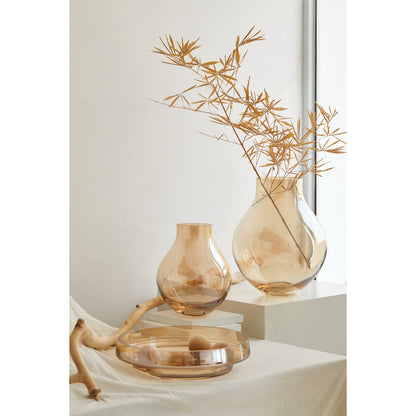 Glazen bolvaas amber Ø22 x H26,5 cm – ronde amberkleurige vaas van dik glas | Woonware