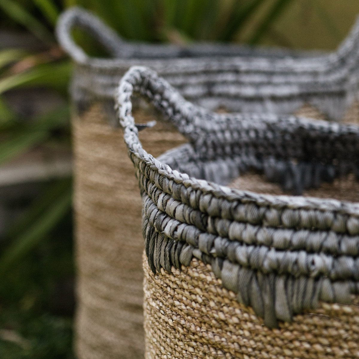 Handgemaakte Nias mand blauw van zeegras en katoen – maritiem en duurzaam