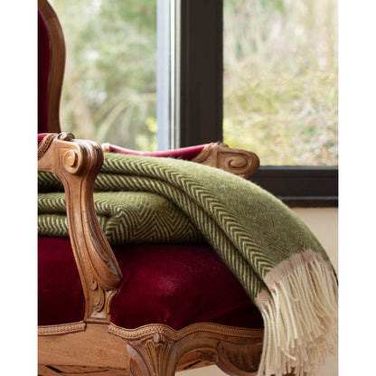 Wollen plaid Denver olive groen 140x200 met zigzagpatroon | Woonware
