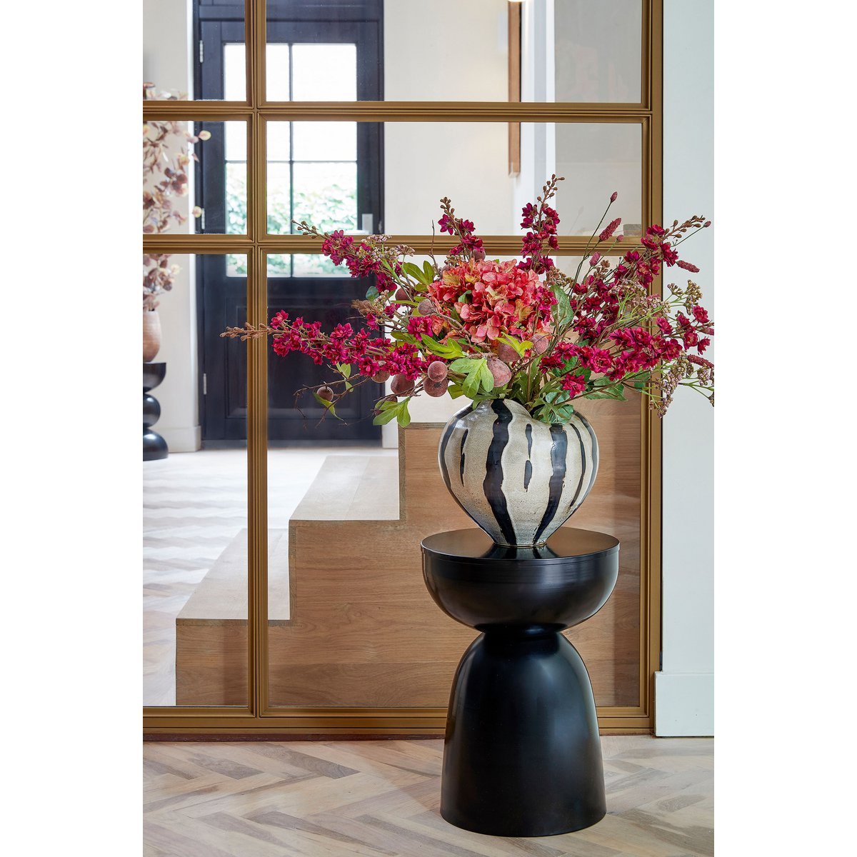 Elliot bijzettafel zwart Ø32 cm ijzer ronde tafel Woonware