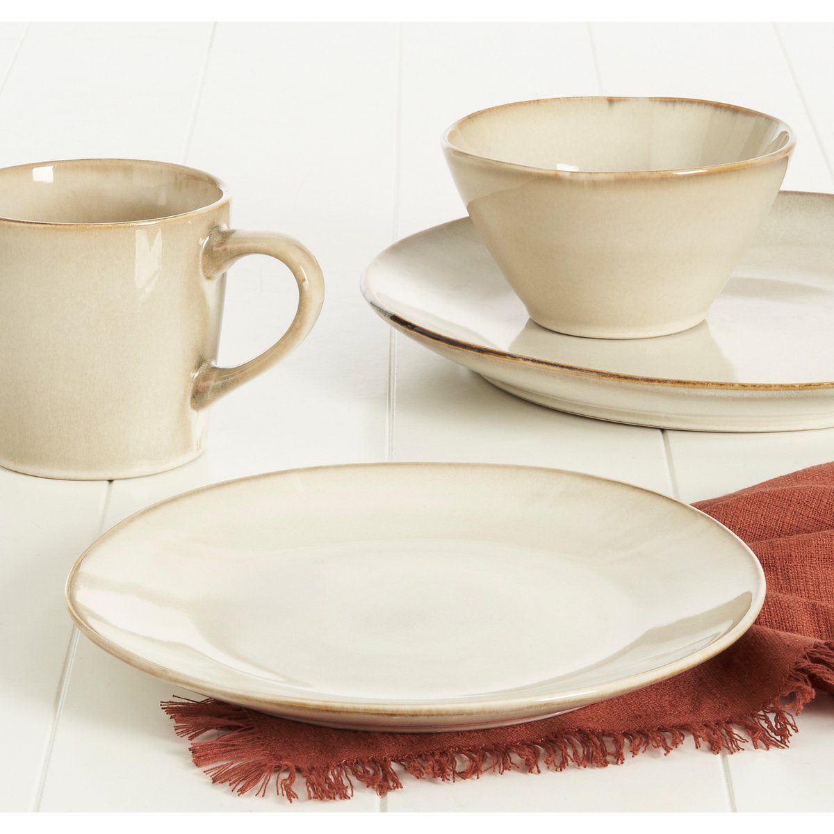 Racco serviesset 4 persoons beige steengoed handgemaakt Woonware