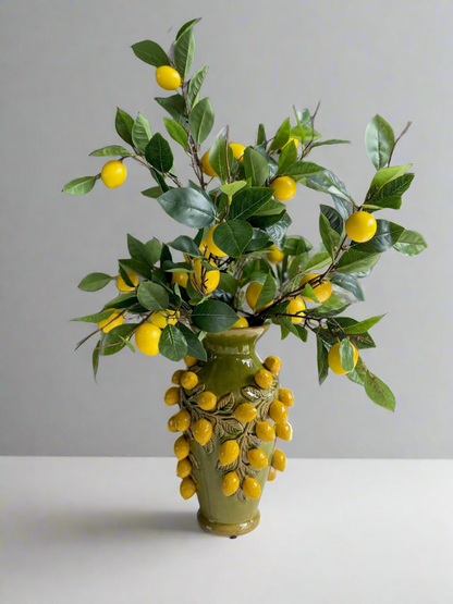 Boeket Lemon Glow 80 cm met realistische citroenen en groene bladeren