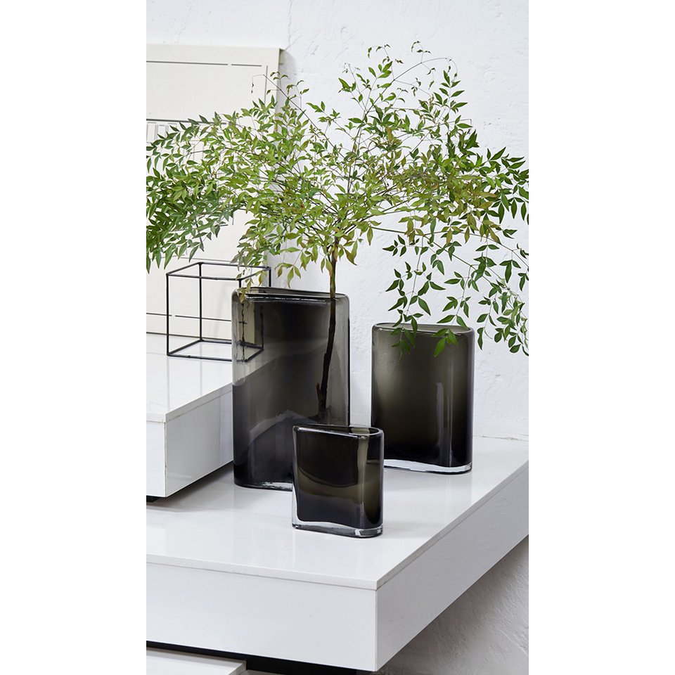 BADEN Vaas – 20 cm grijs glas met asymmetrische vorm