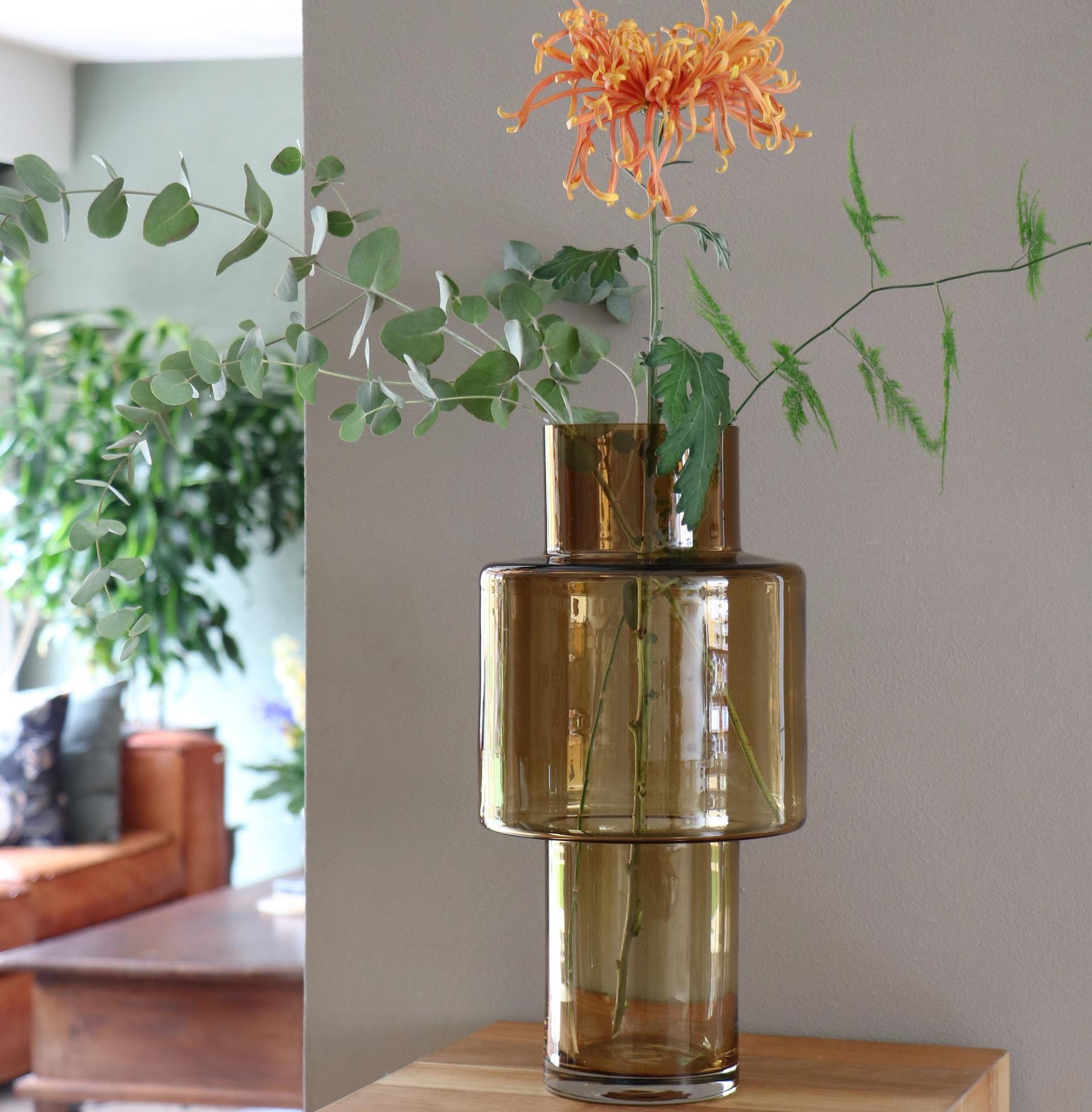 Glazen vaas Juba cognac 40cm – mondgeblazen hoge vaas | Woonware